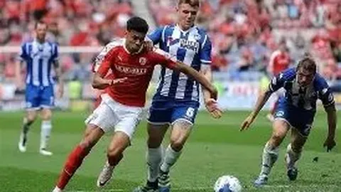 成龙分享庆生照 喜讯腰伤显著好转